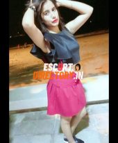 Sandhiya escort girl in Kolkata 19 years old